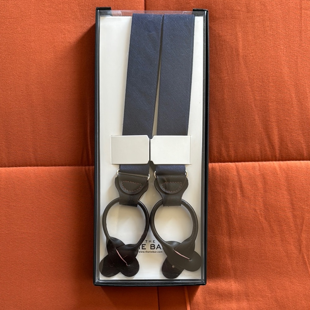 The Tie Bar Navy Linen Row Loop Suspenders